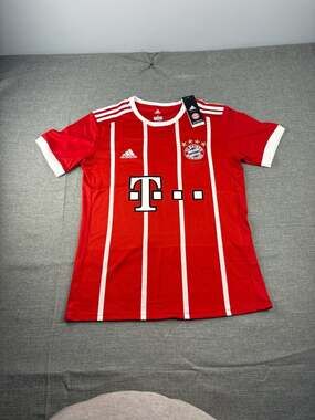 Adidas FC Bayern Munchen 2017-18 Home Jersey James #11 New With Tags